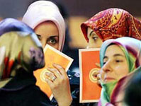 Etudiantes portant le foulard à l'université de Gazi (Istanbul)